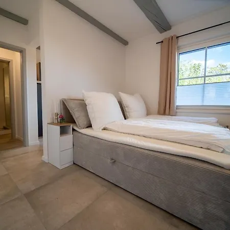 Apartment Fachwerkwohnung Am Allerufer Und Jakobsweg Celle